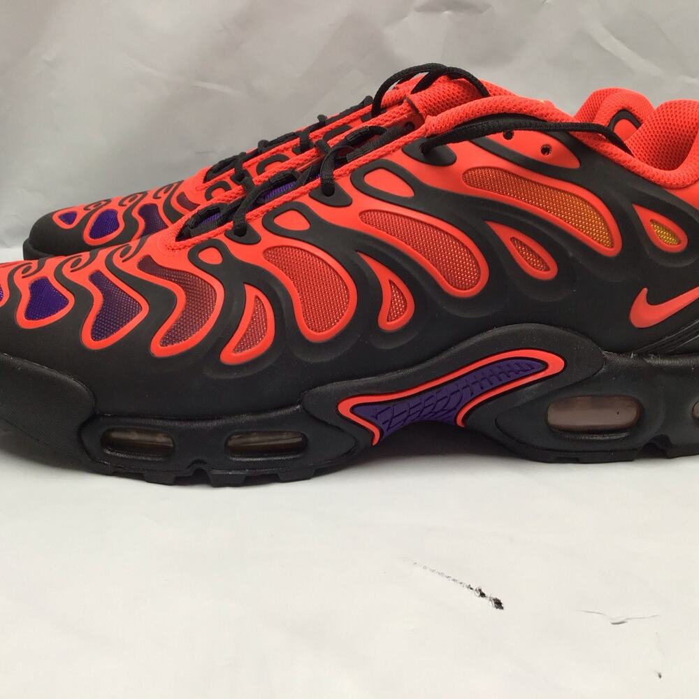 New Men's Nike Red and Black Air Max Plus Drift with Purple Accents Size 11 B4 - Picture 4 of 8